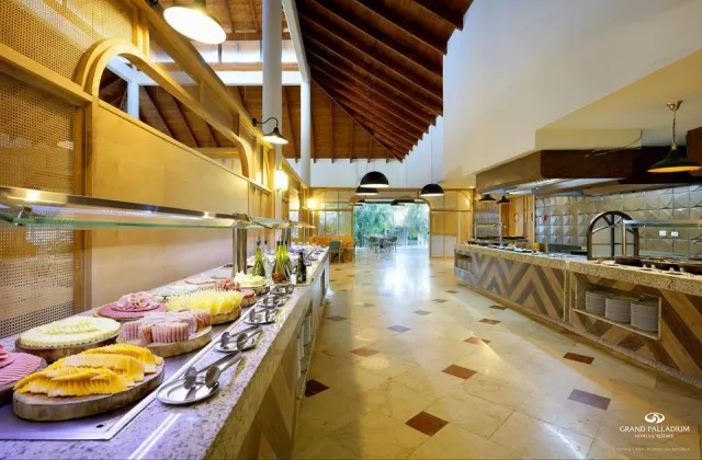 Grand Palladium Punta Cana Resort Spa restaurante  internacional Behique